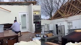 Man plays piano inside Kentucky home destroyed by tornado