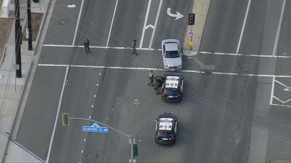 2 high school cross-country runners hospitalized after driver runs red light in Santa Clarita