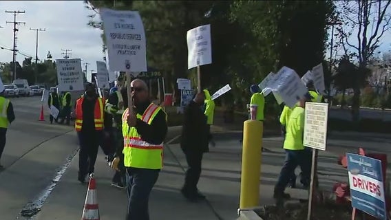 Anaheim, Huntington Beach reach tentative agreement with striking sanitation workers