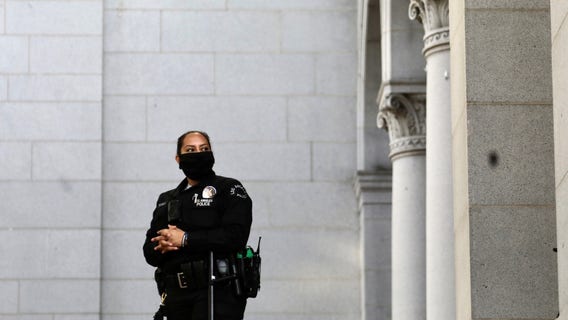 505 LAPD, 299 LAFD employees currently out of action due to COVID-19