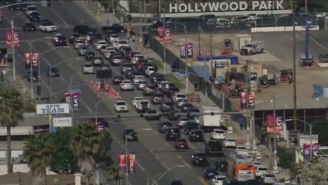 LA Metro encourages incoming fans to use public transportation for Super Bowl LVI events