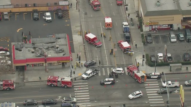 7 injured, including 2 children, in South LA crash