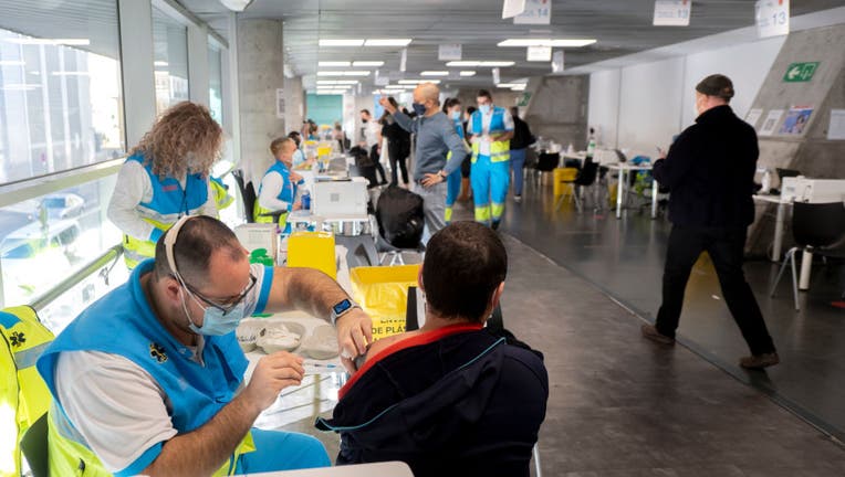 Vaccination Of The Third Dose For People Between 30 And 39 Years Of Age Begins In Madrid