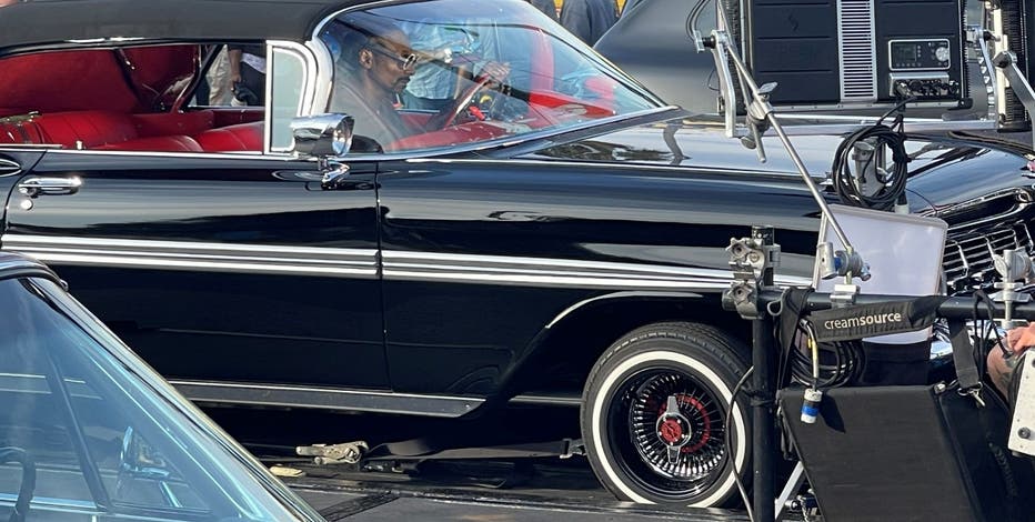Snoop Dogg drives lowrider from Van Nuys shop for Super Bowl