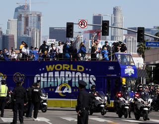 Rams fans cheer Super Bowl champs at LA victory parade – FOX21 News Colorado