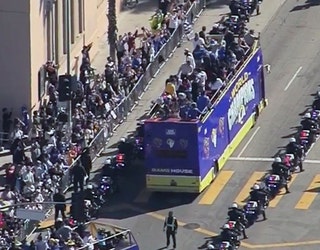 Rams Super Bowl parade: Victory celebration underway from Shrine Auditorium  to LA Coliseum - ABC7 Los Angeles