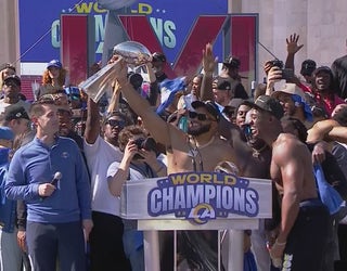 Rams fans cheer Super Bowl champs at LA victory parade – FOX21 News Colorado