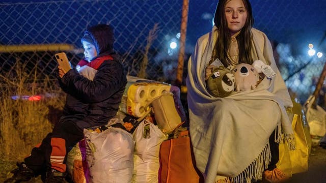 Fleeing to the border: Over 150,000 Ukrainians seek refuge