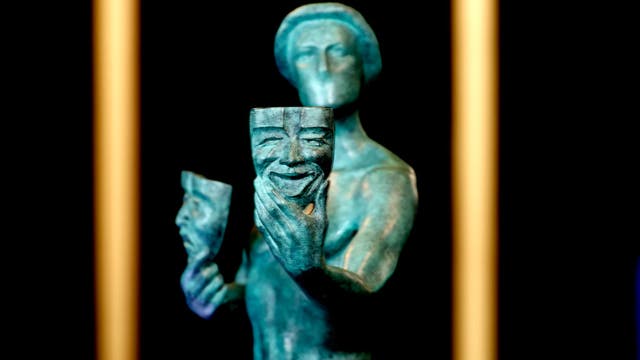 Hollywood kicks off award season with SAG awards