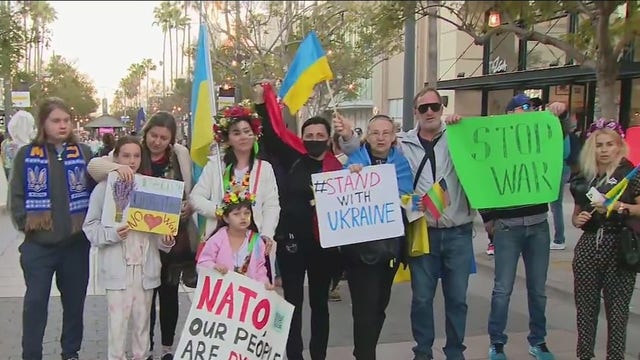 Hundreds gather in Santa Monica for march seeking to 'stop bloodshed' in Ukraine