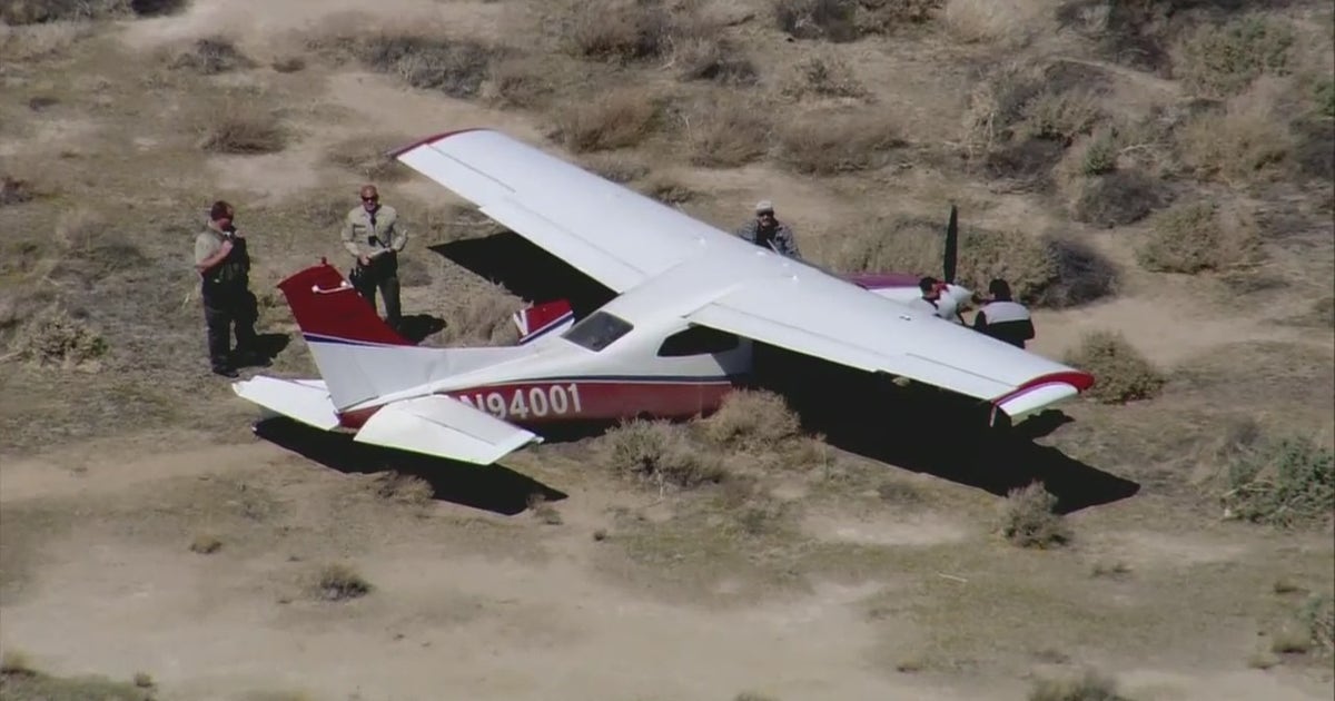 Plane crashes through fence, into dirt at Lancaster airport | FOX 11 Los Angeles