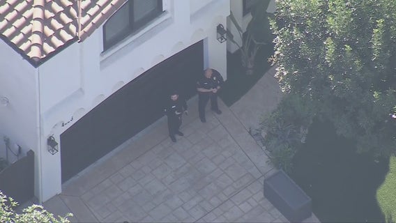 2 suspects sought in Studio City home invasion