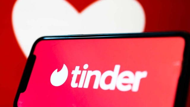 Tinder now offering low-cost background checks for potential dates