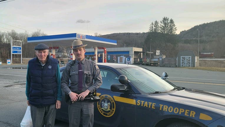 8d83f4bf-new york state police