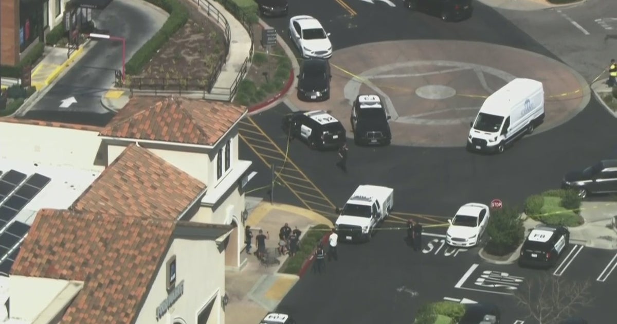Suspected bank robber killed after shooting in Fontana | FOX 11 Los Angeles