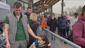 Line of Ukrainian refugees waiting in Mexico's side of border grows amid Biden's pledge to let 100K into U.S.