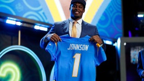 Chargers take offensive lineman Zion Johnson in first round