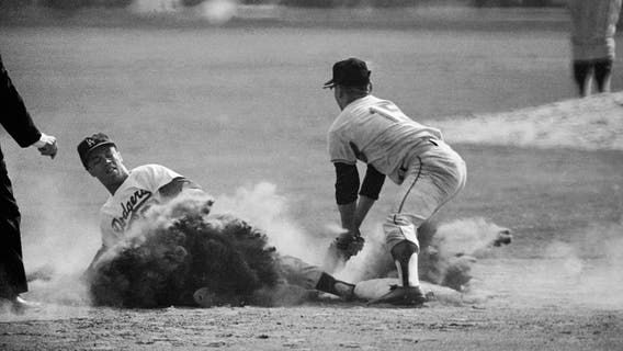 Maury Wills inducted into Legends of Dodger Baseball