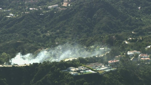 Crews extinguish brush fire in Beverly Crest
