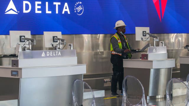 Family sues Delta Airlines over man's accidental death