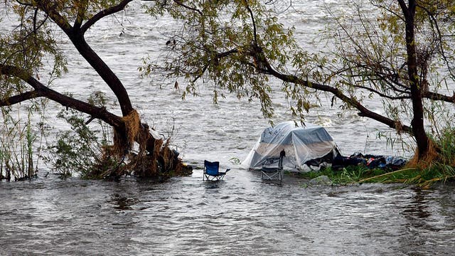 California bill aims to remove homeless from river parkways
