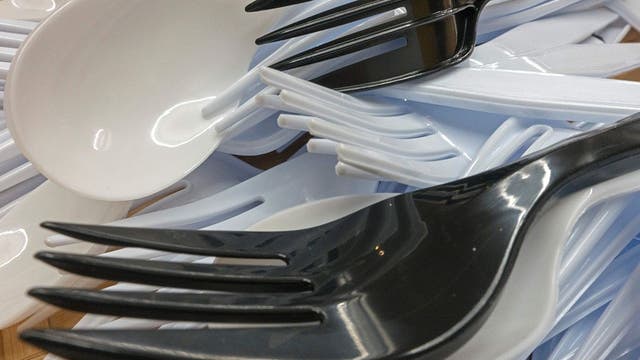 LA County bans single-use plastics in food service