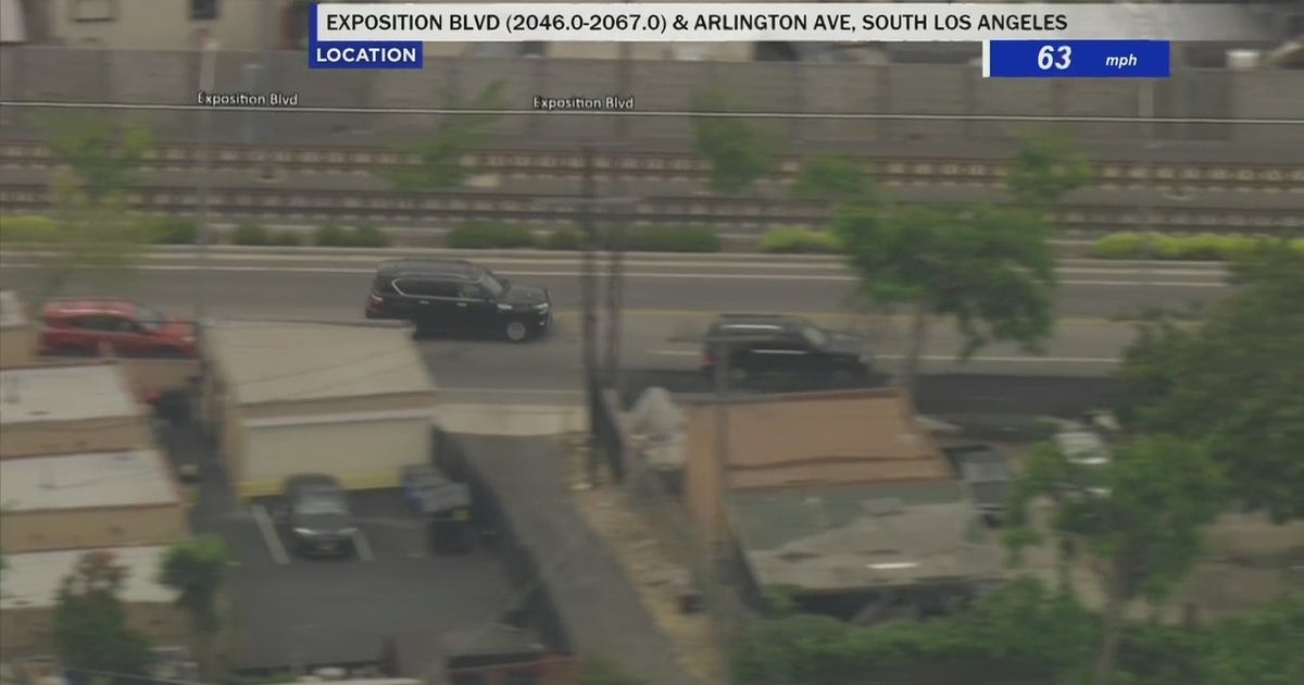 Alleged robbery suspects lead LAPD officers on chase | FOX 11 Los Angeles