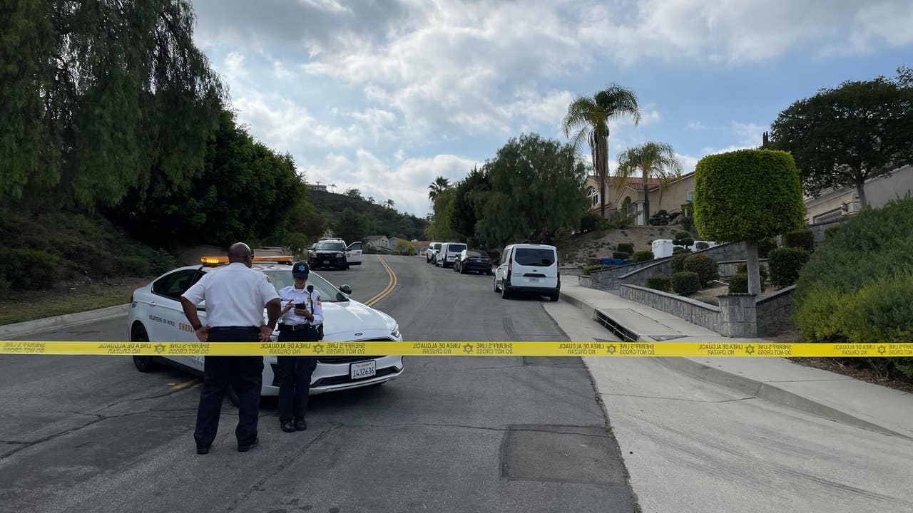 Homeowner shoots, kills suspected burglar inside LA County home