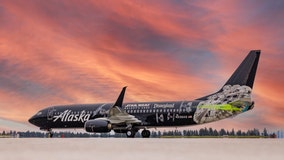 Disneyland, Alaska Airlines unveil Star-Wars themed airplane
