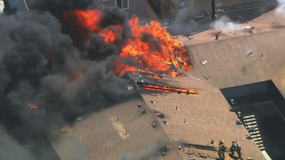 Crews extinguish fire at Long Beach apartment complex