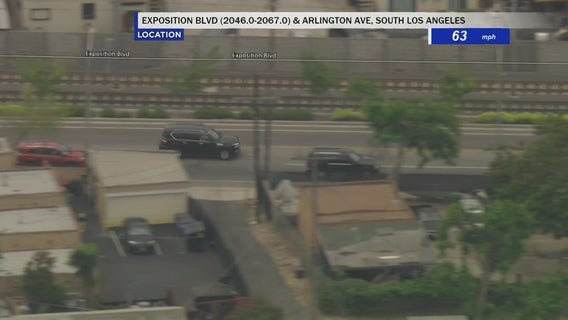 Alleged robbery suspects lead LAPD officers on chase