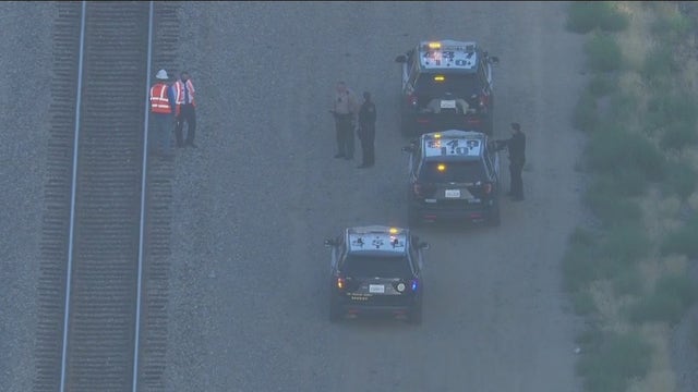 Pedestrian killed by Metrolink train in Van Nuys