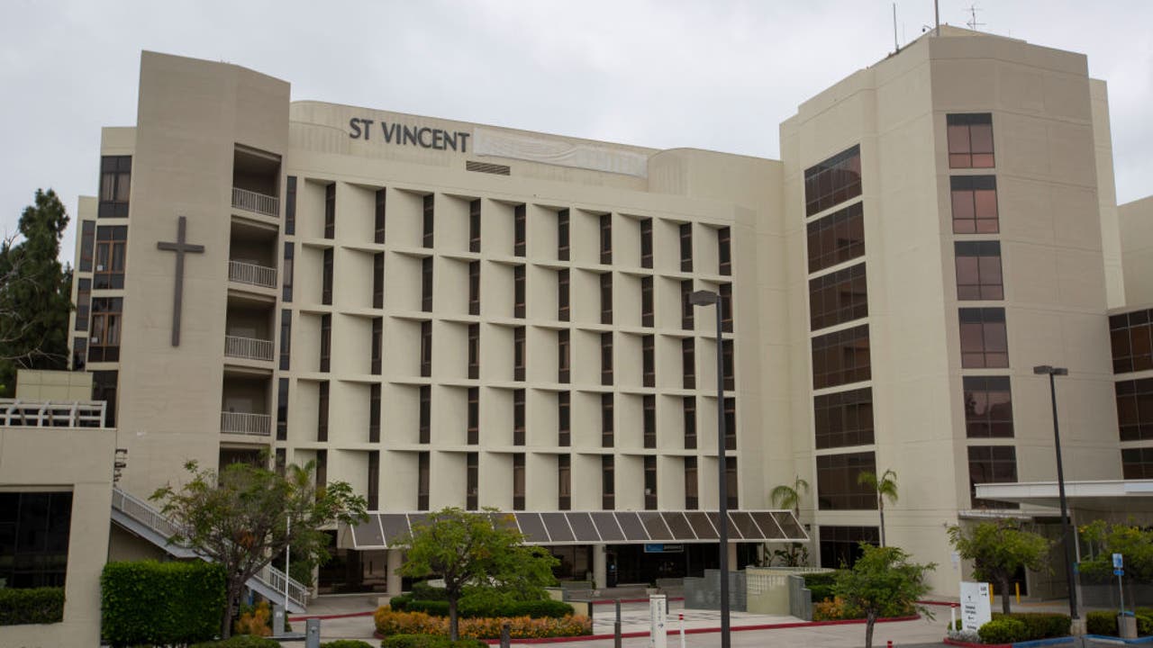 Petition Calls For Vacant St Vincent Hospital To Reopen For Homeless   GettyImages 1241314034 