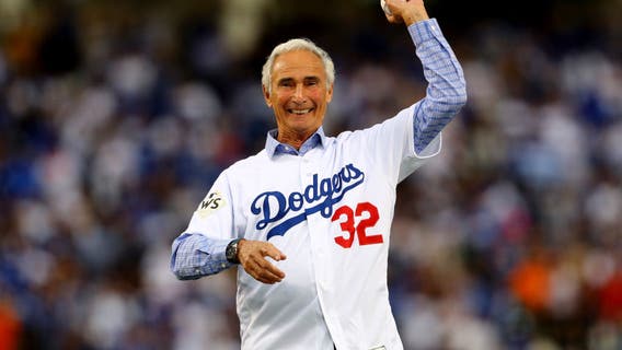 Sandy Koufax statue unveiled at Dodger Stadium