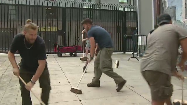 'Stomp' makes limited run at Hollywood Pantages Theatre