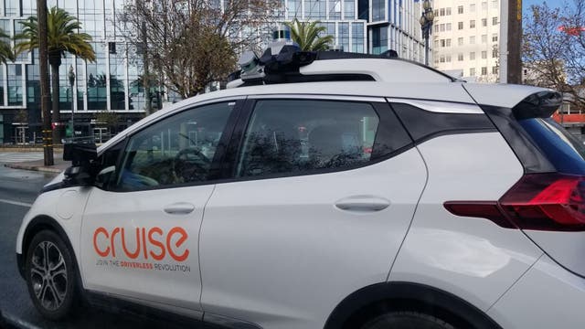 California regulators approve state’s 1st robotic taxi fleet