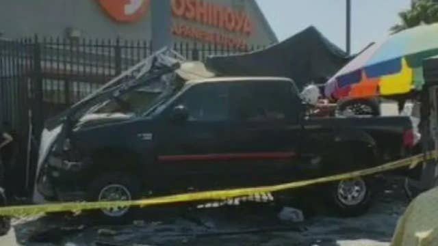 9 injured after truck strikes group of pedestrians near MacArthur Park