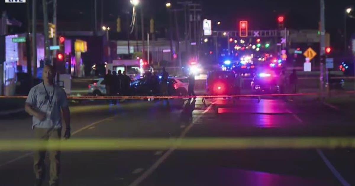 Detroit police officer and suspect die in shooting on city's west side ...