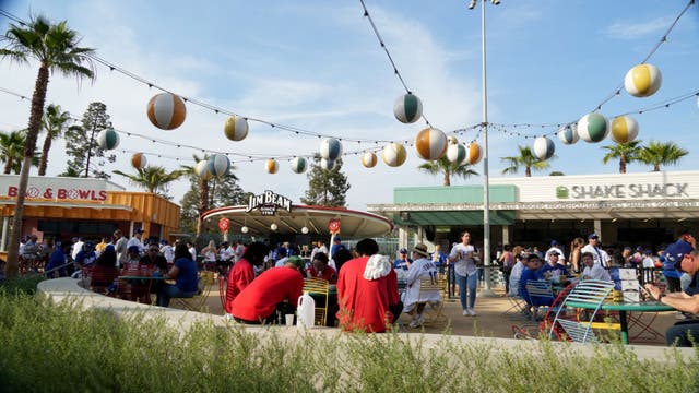 Talks resume between Dodger Stadium, concession workers to avert All-Star Game strike