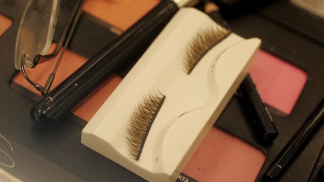 Woman sues local cosmetic company over claims of 'cruelty-free' mink eyelashes