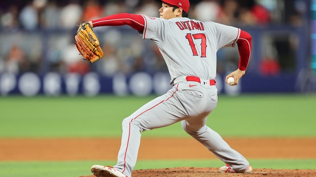 Shohei Ohtani dominant on mound, hits go-ahead single for Angels