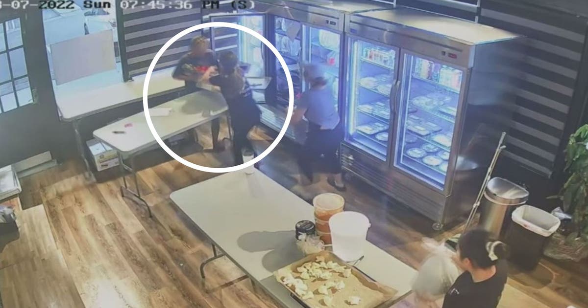 Westminster chef fights off man trying to steal food | FOX 11 Los Angeles