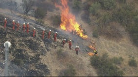 Crews contain brush fire which triggered evacuations in part of Canyon Country
