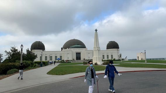 Car break-ins at Griffith Park targeting tourists: LAPD