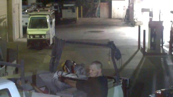 VIDEO: Man burglarizes Seal Beach senior community before stealing tools, truck