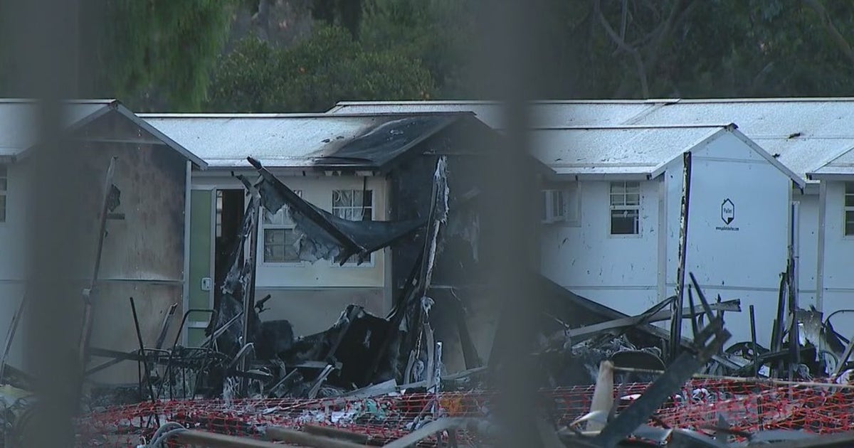 Tiny homes for vets destroyed by overnight fire in West Los Angeles ...
