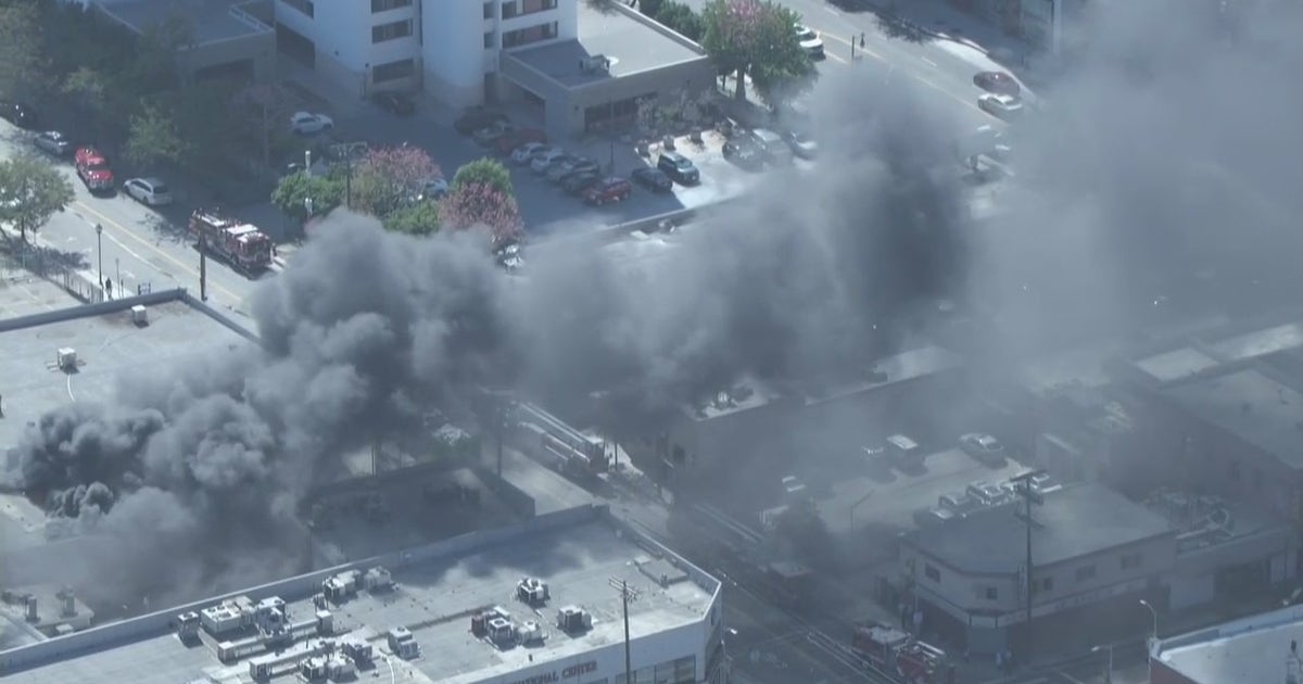 Crews extinguish fire at commercial building in Chinatown | FOX 11 Los ...