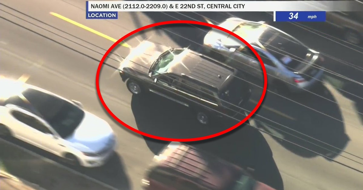 Police chase: Suspect on the run after high speed pursuit through Los ...