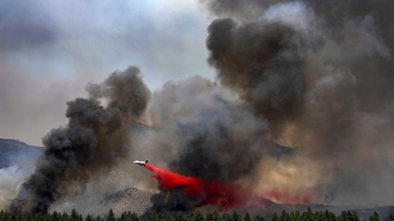 Fairview Fire: 2 dead, evacuations issued for about 3,400 homes - Vimarsana News