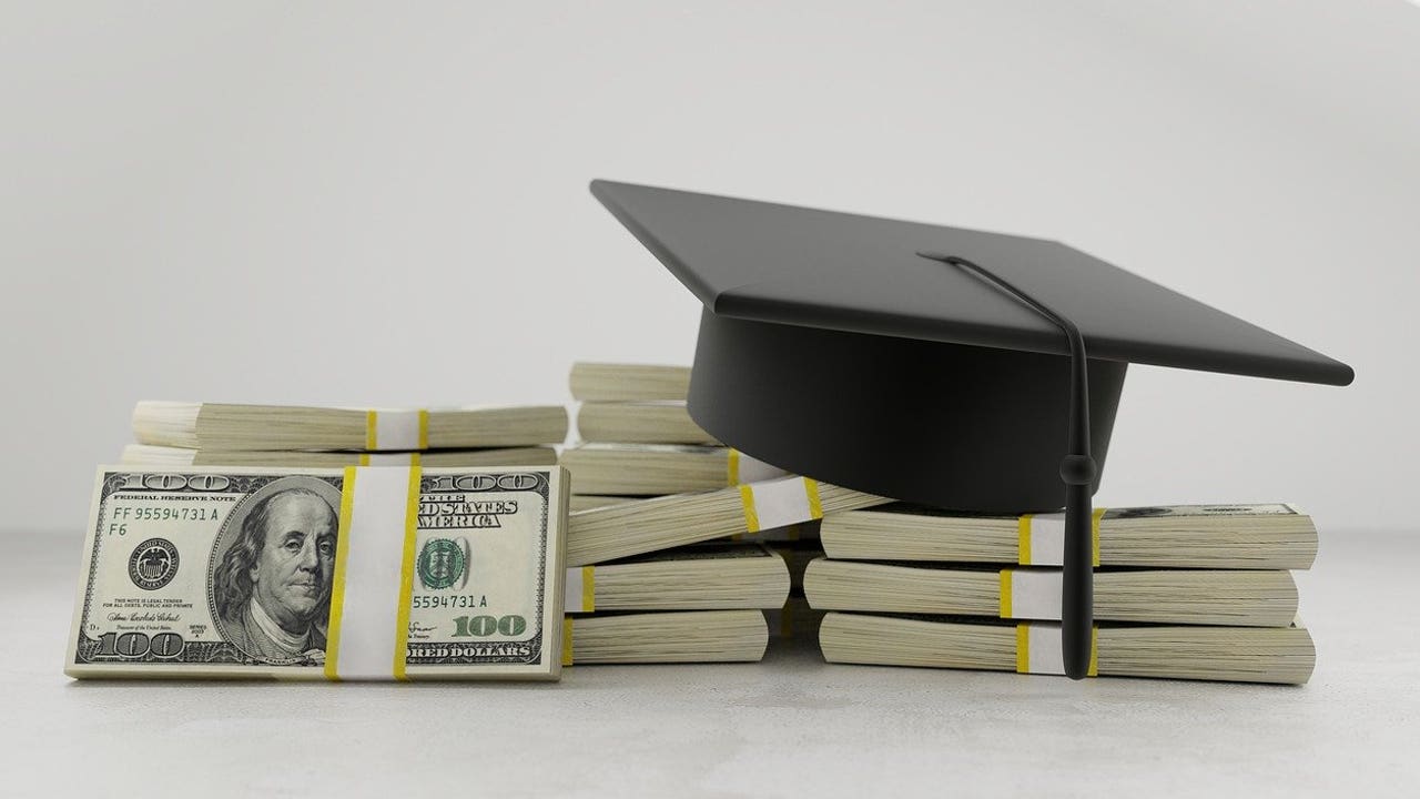 Paid your student loans during the pandemic? Here's how to get a refund - Vimarsana News